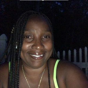 Meet your Posher, Tia